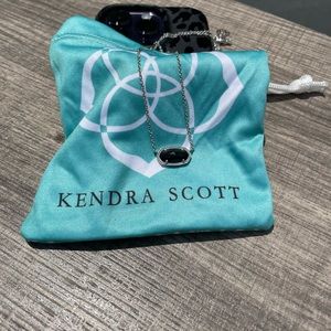 Kendra Scott necklace